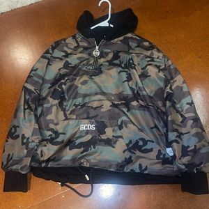 GCDS camo windbreaker XL